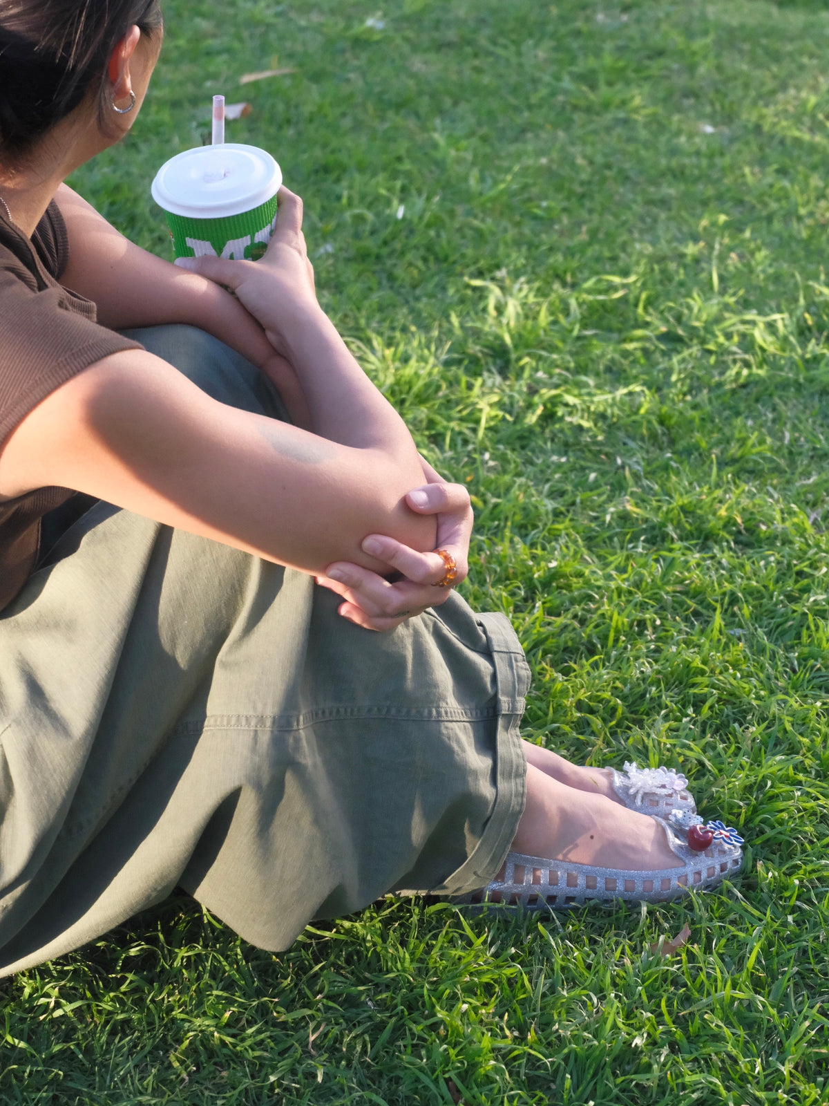 Pearly silver
